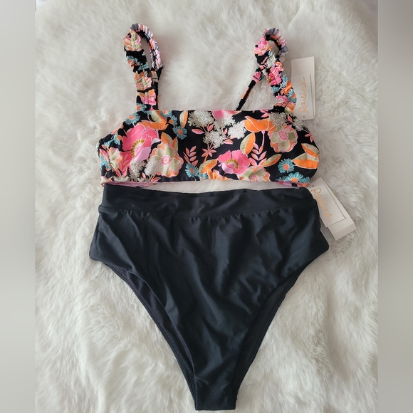 🐳RAISINS BRAND NEW BIKINI SET SIZE L